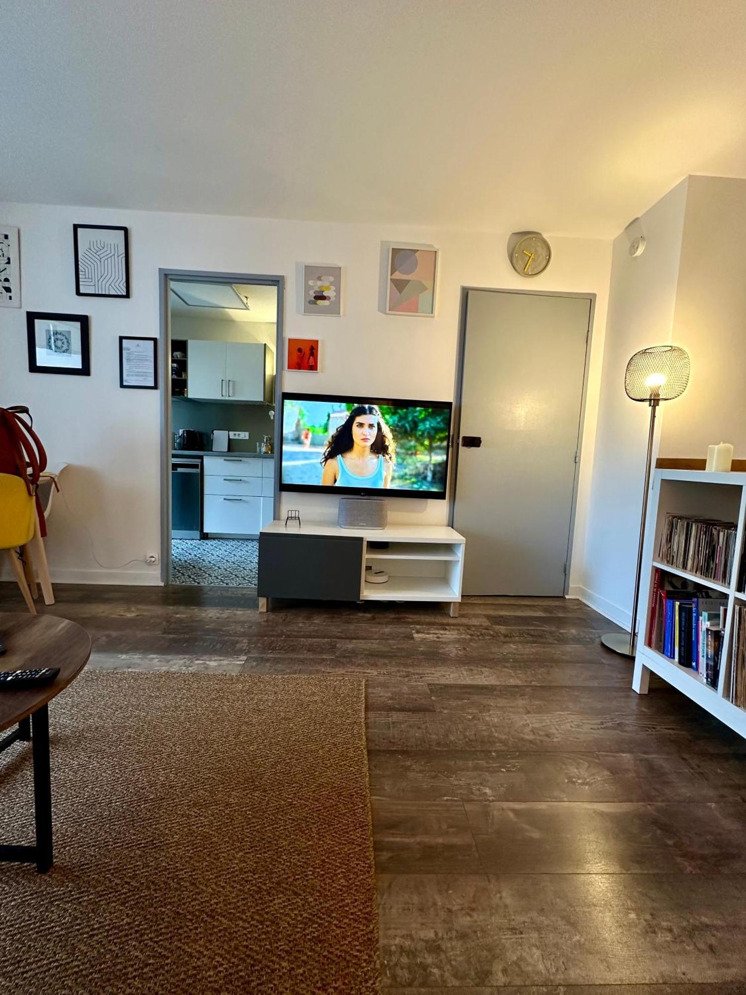 Cosy Duplex Avec Parking A Paris 19 By Immo Kit Bnb Extérieur photo
